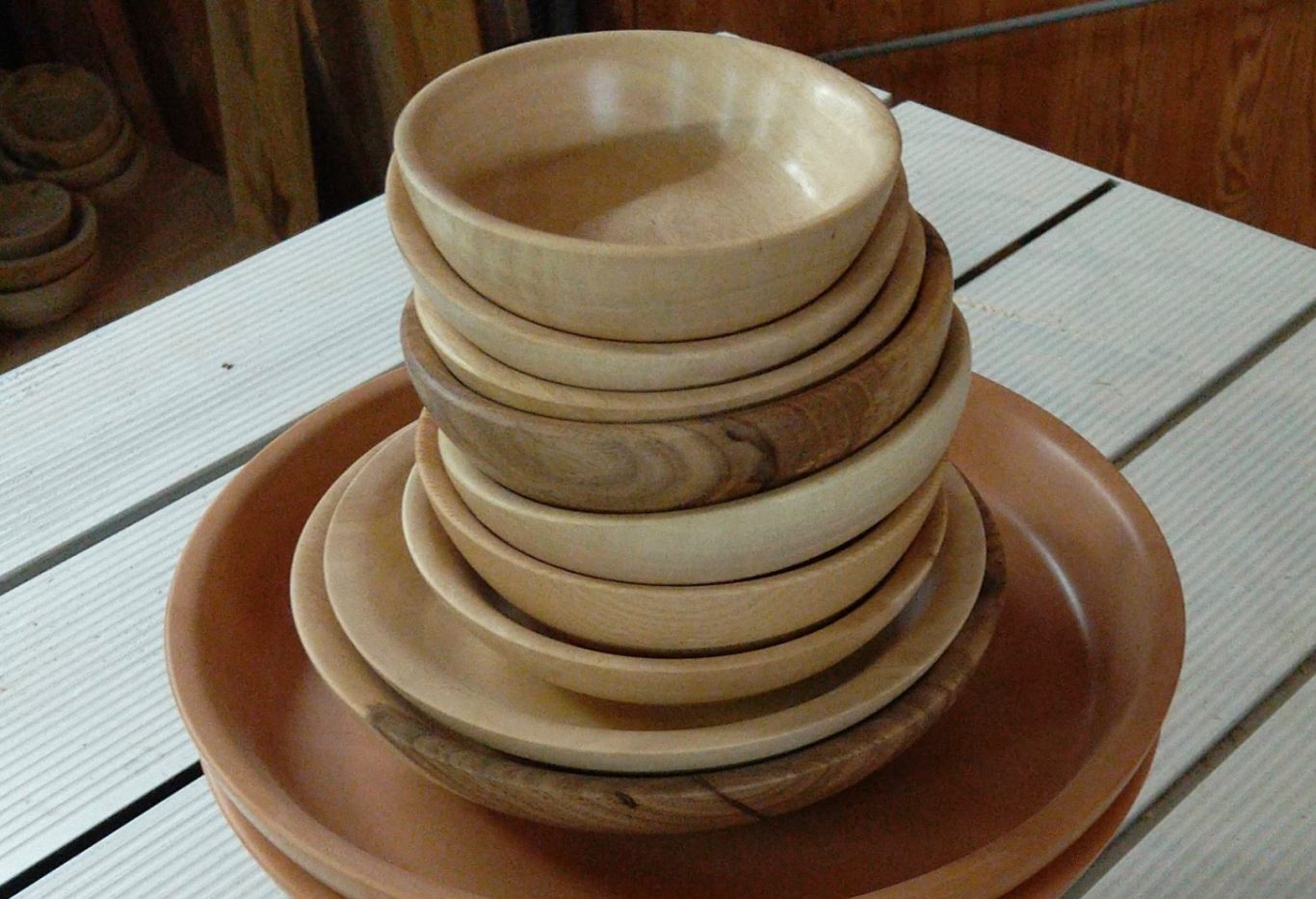 Schalen divers - Elsbeere - Ahorn - Nussbaum - Esche - geölt - gewachst Schalen divers - Elsbeere - Ahorn - Nussbaum - Esche - geölt - gewachst